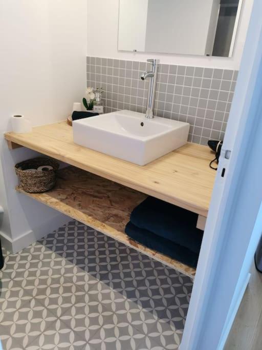 The Duplex Annecy Tgv; Vielle Ville Bagian luar foto